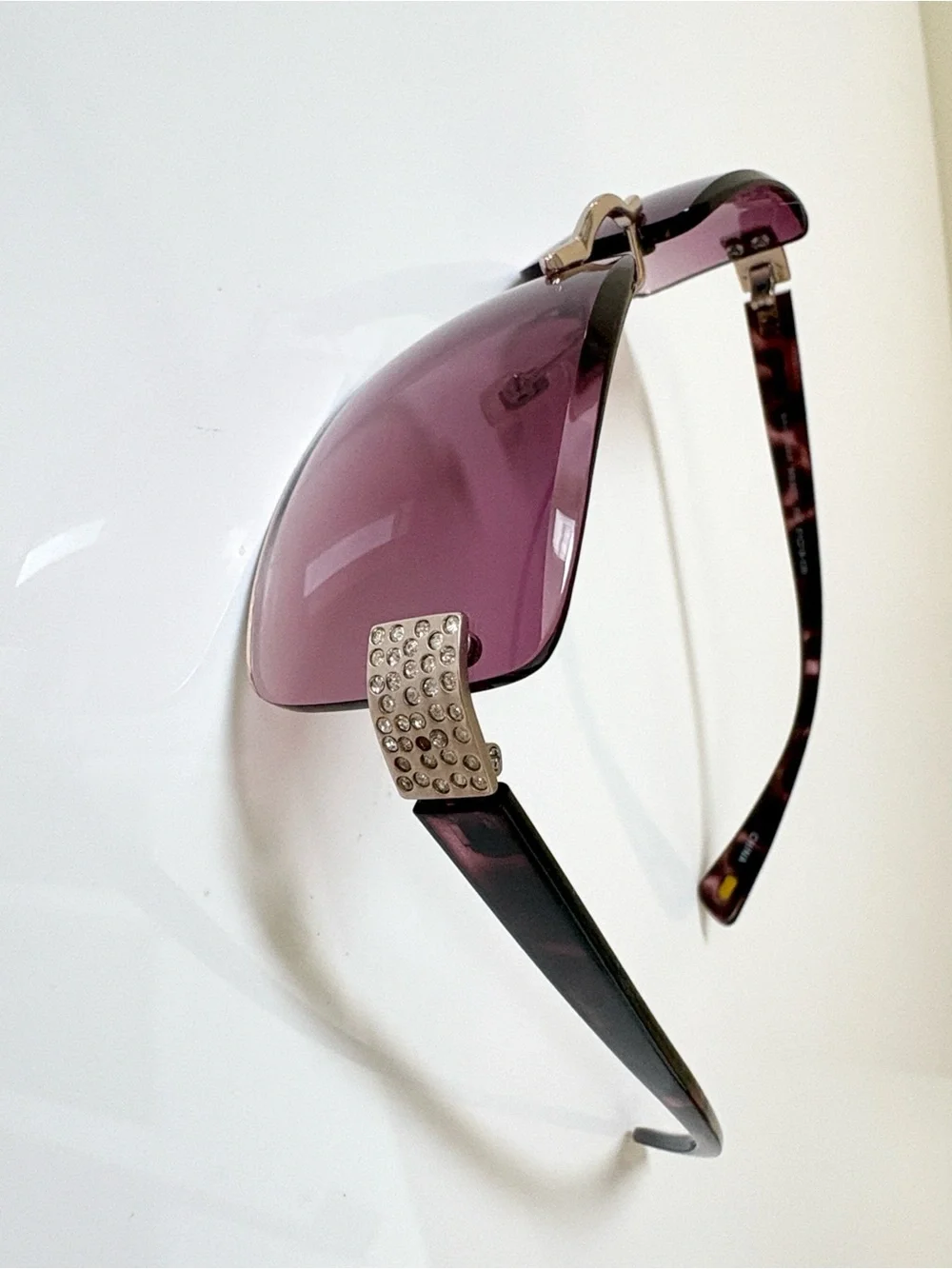 Vintage Fossil Y2K Savannah Rimless Sunglasses Purple Gradient Lenses MS3859